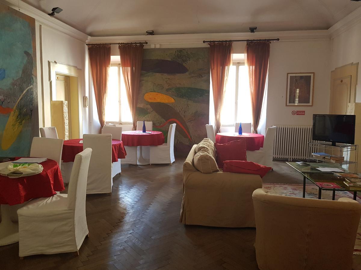 Hotel Il Cortegiano Urbino Exterior foto